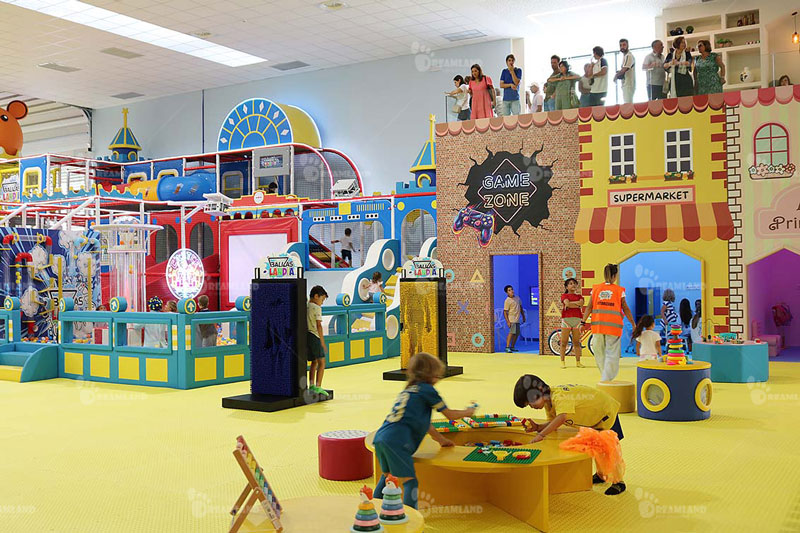 Indoor playground equipment