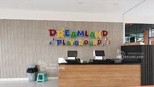 Family entertainment center