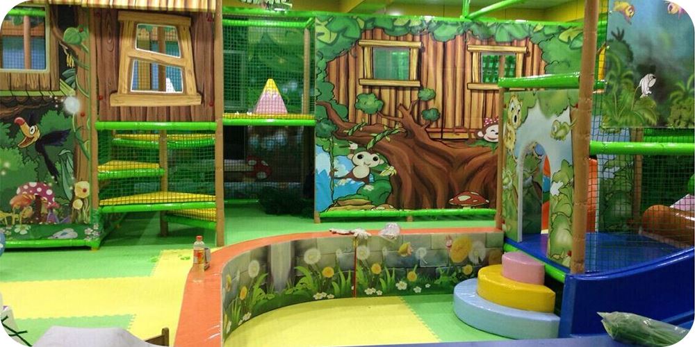 Chile Jungle themed play gym
