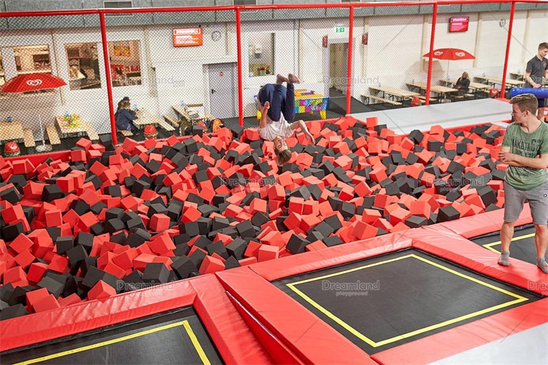 popular playground equipment foam pit